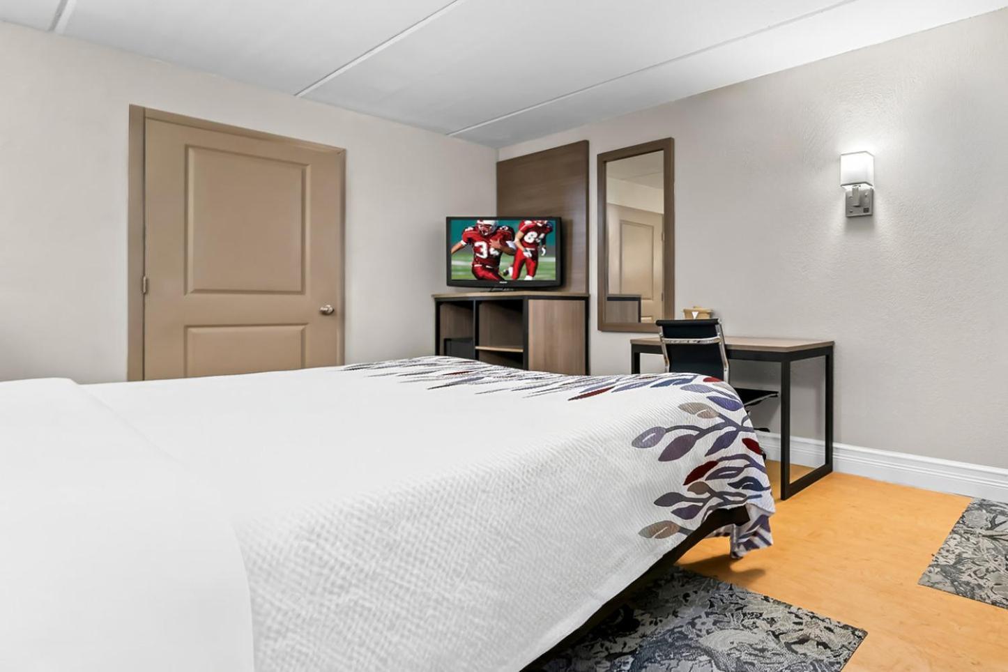 Red Roof Inn Tampa Fairgrounds - Casino Mango Bagian luar foto