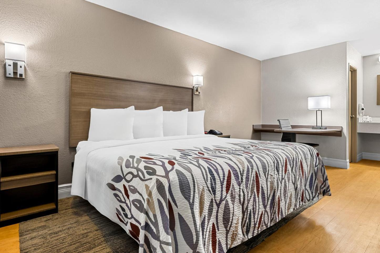 Red Roof Inn Tampa Fairgrounds - Casino Mango Bagian luar foto