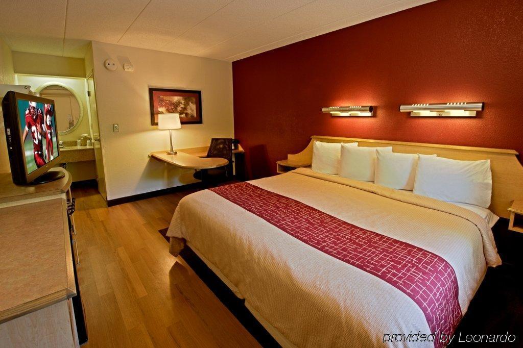 Red Roof Inn Tampa Fairgrounds - Casino Mango Bagian luar foto
