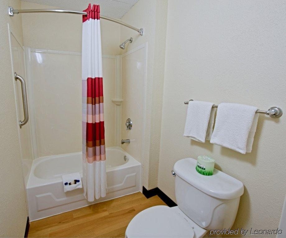Red Roof Inn Tampa Fairgrounds - Casino Mango Bagian luar foto