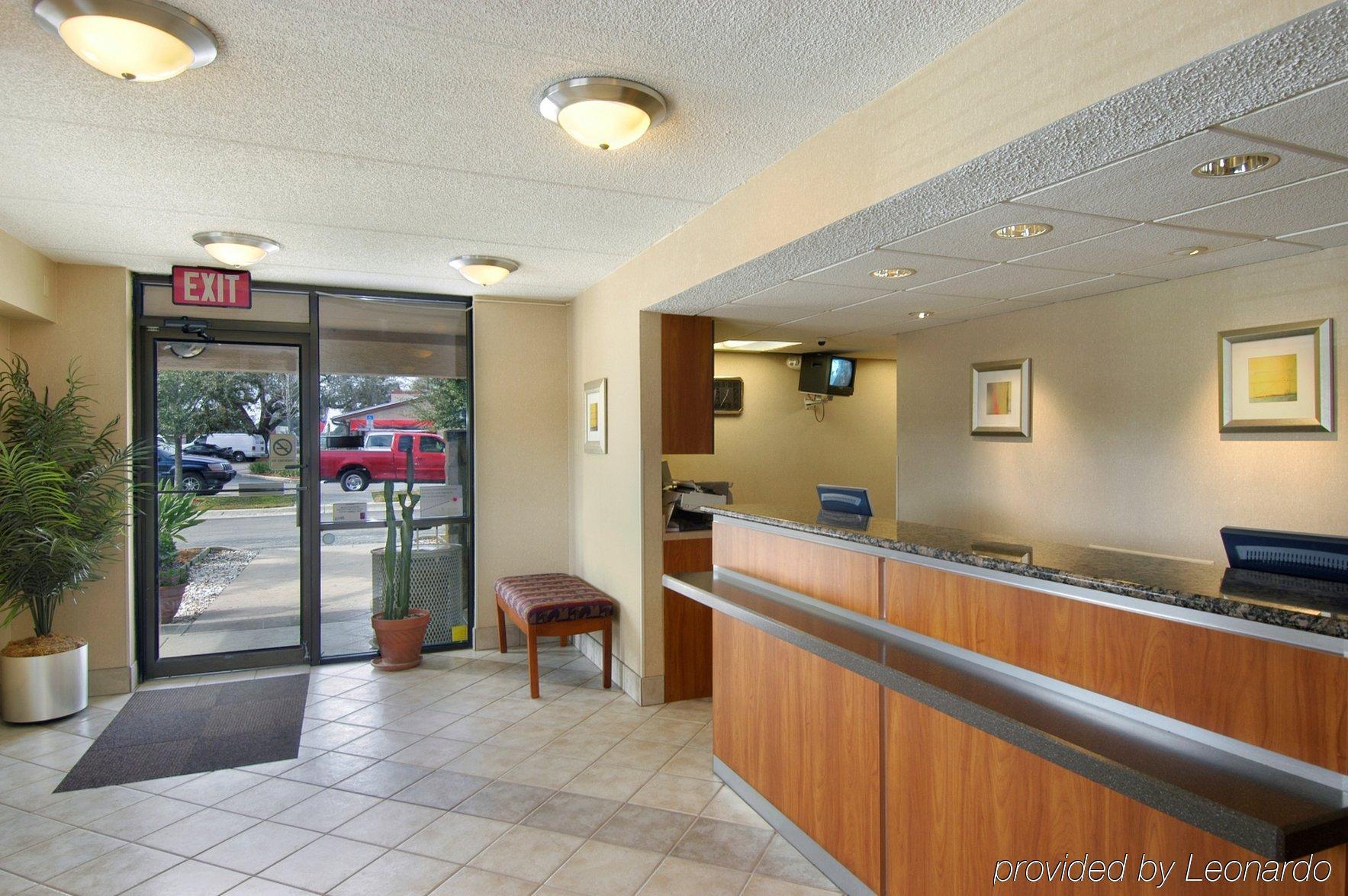 Red Roof Inn Tampa Fairgrounds - Casino Mango Bagian luar foto
