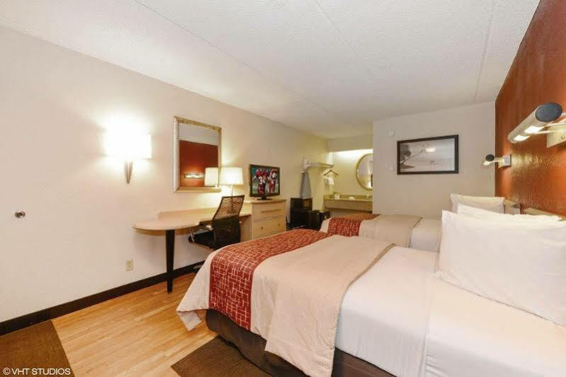 Red Roof Inn Tampa Fairgrounds - Casino Mango Bagian luar foto